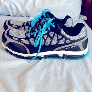 Red Wing steel toe sneakers womens 8 oil and slip resistant